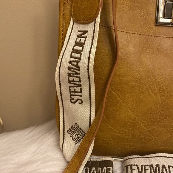 NWT Steve Madden (bingrid) Saddle Crossbody - Chestnut - Picture 6 of 15